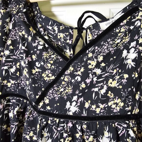 Umgee USA Women’s Black Dark Floral High Low Babydoll Velvet Trim Size Medium - Picture 3 of 11